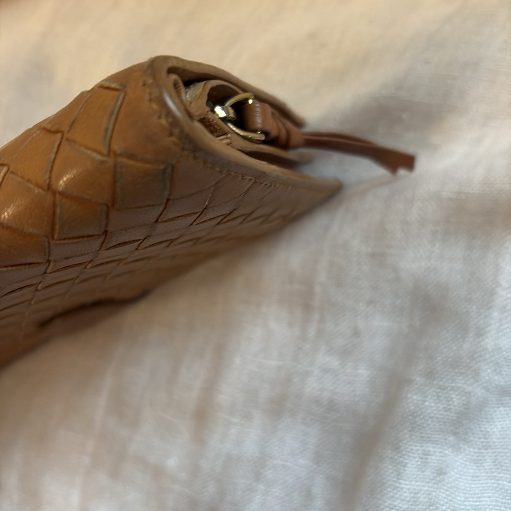Bottega Veneta Intrecciato Lambskin Bifold Long Wallet - Picture 5 of 11